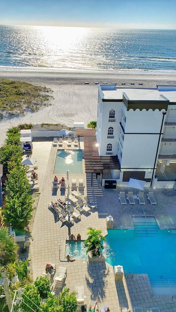 Barefoot Beach Club St. Pete Beach Buitenkant foto