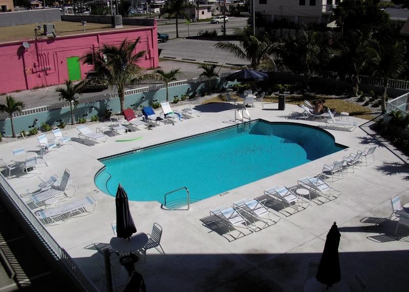 Barefoot Beach Club St. Pete Beach Buitenkant foto