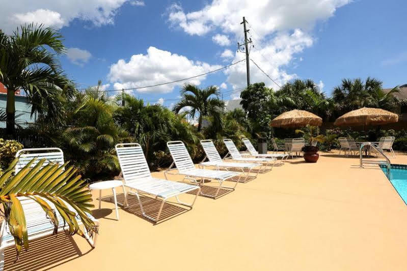 Barefoot Beach Club St. Pete Beach Buitenkant foto